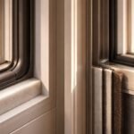 - Tesniaci materiál zlepšuje tepelnú aj zvukovú izoláciu domu a komfort bývania.